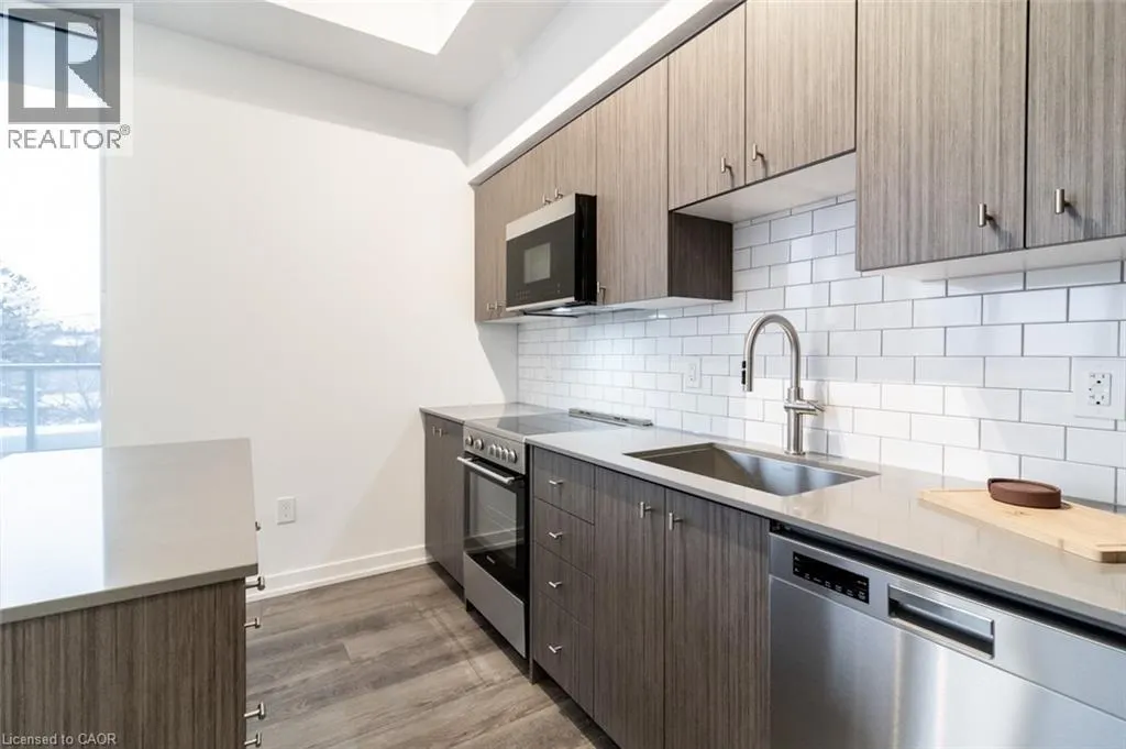 5 WELLINGTON Street S Unit# 303, #303