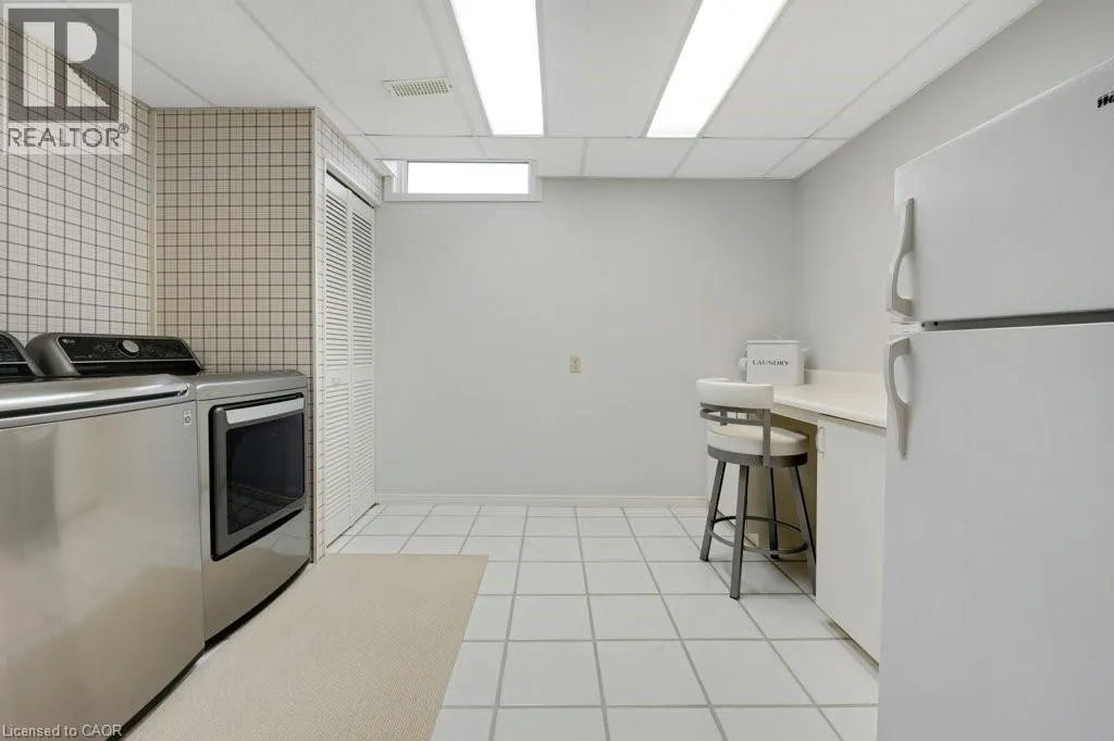 15 QUINTE Crescent Unit# 15, #15