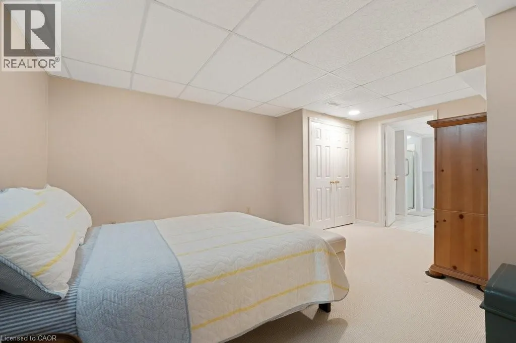15 QUINTE Crescent Unit# 15, #15