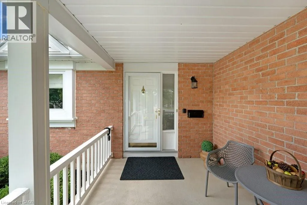 15 QUINTE Crescent Unit# 15, #15