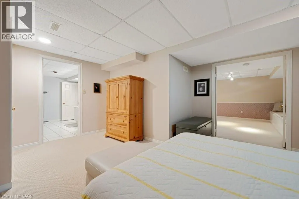 15 QUINTE Crescent Unit# 15, #15