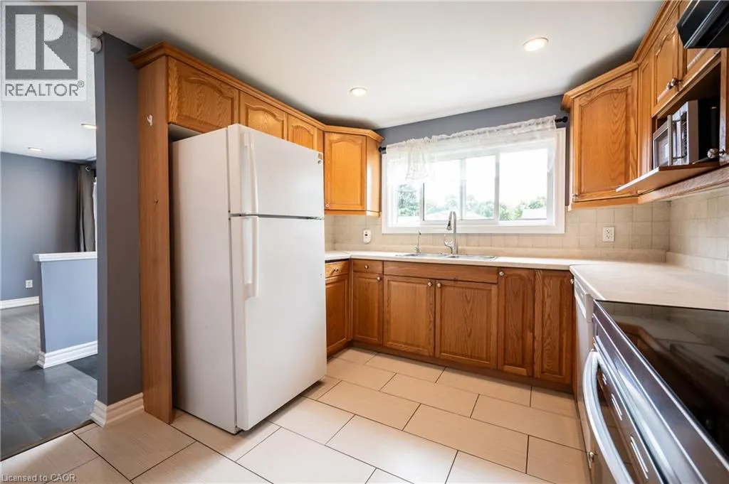 66 BELWOOD Crescent