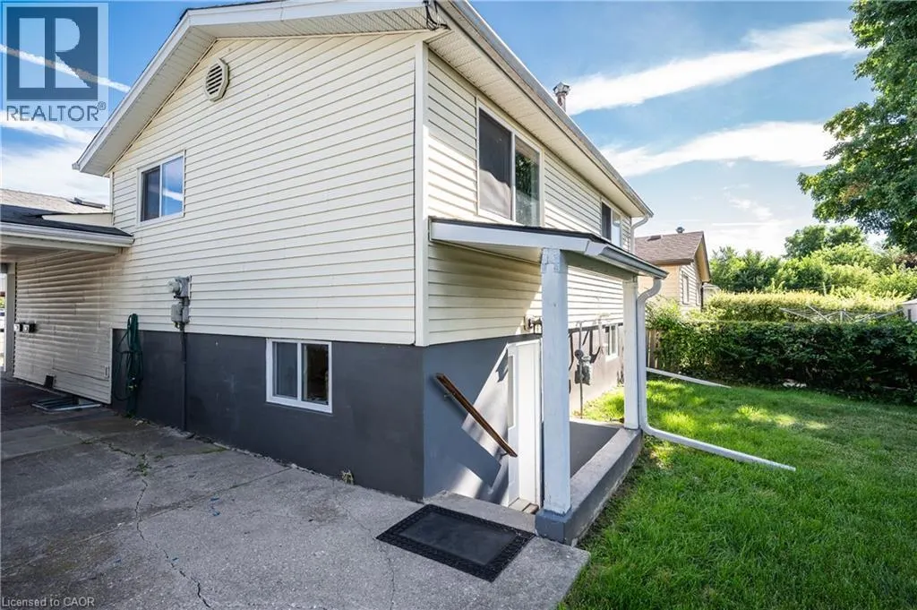 66 BELWOOD Crescent