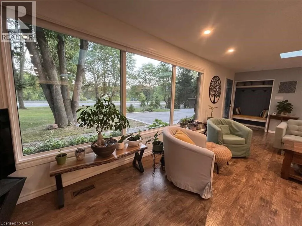 915 GOVERNORS Road