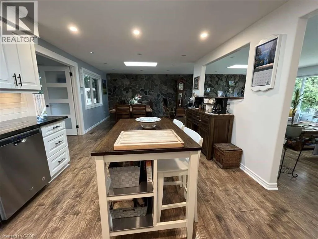 915 GOVERNORS Road