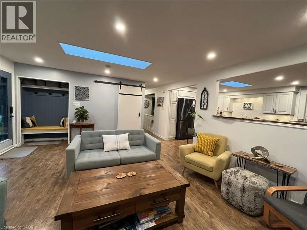 915 GOVERNORS Road