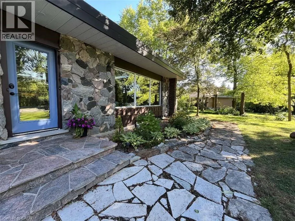 915 GOVERNORS Road