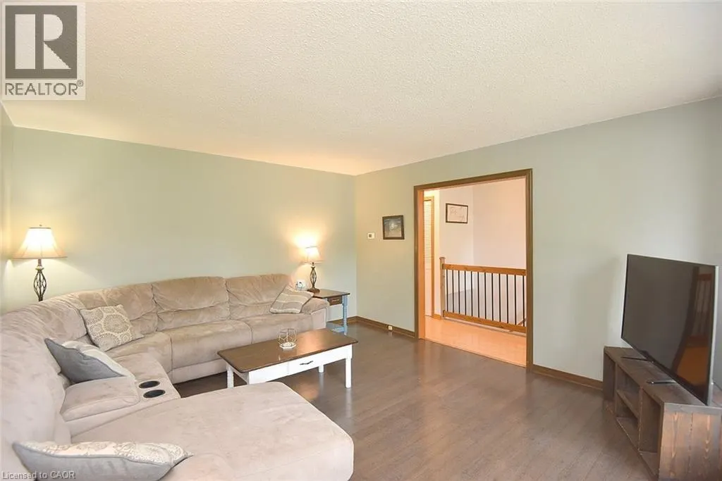 237 MAC CRAE Drive