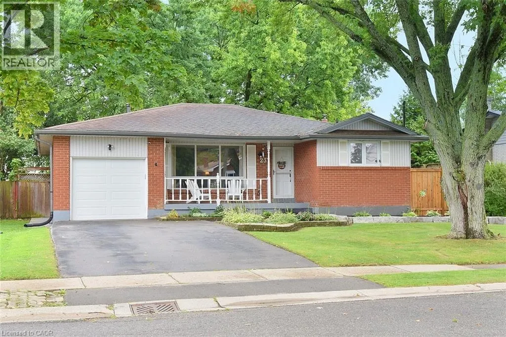 237 MAC CRAE Drive