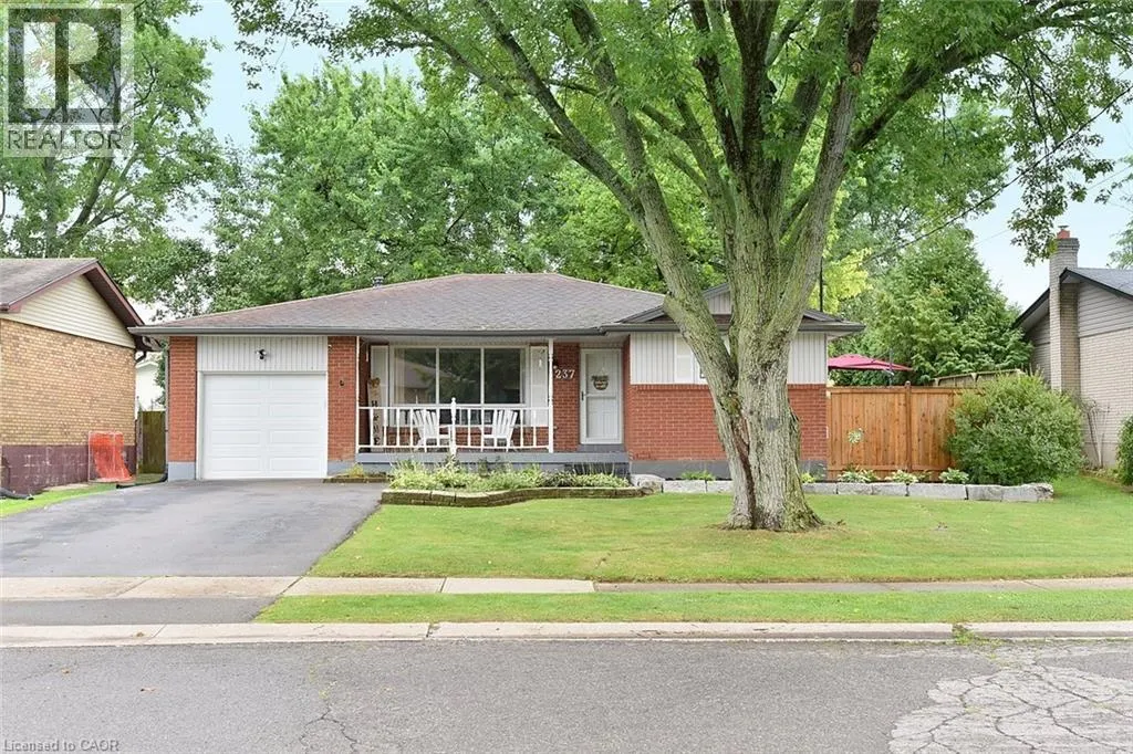 237 MAC CRAE Drive