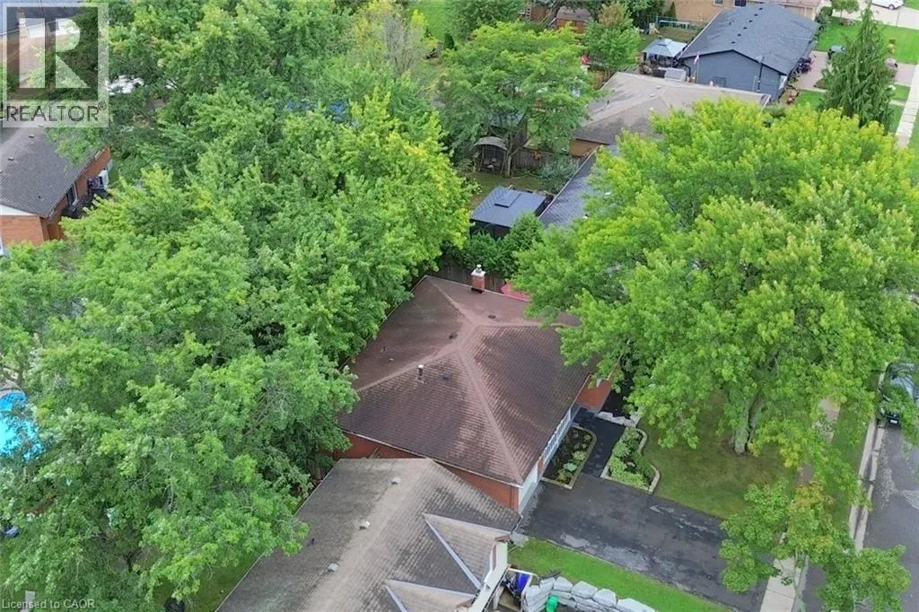 237 MAC CRAE Drive