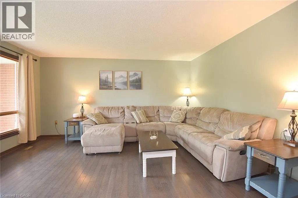 237 MAC CRAE Drive