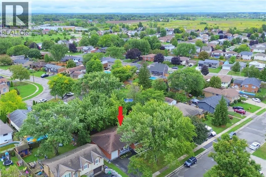 237 MAC CRAE Drive