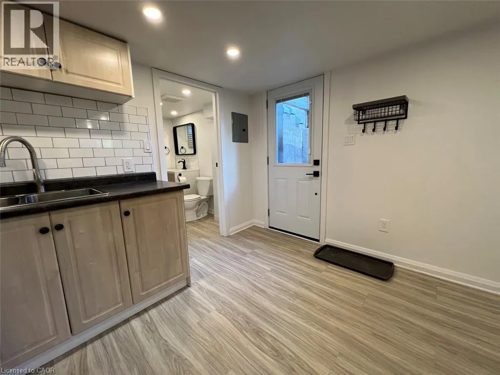 305 MILL Street Unit# LOWER, #LOWER