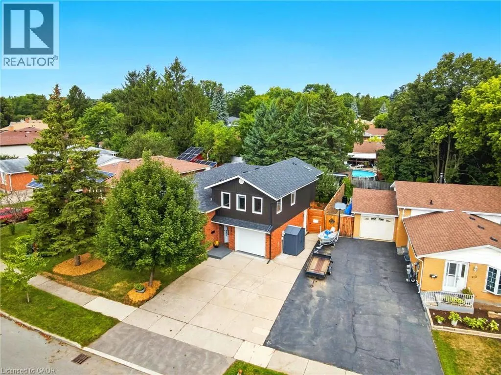 210 NORTHLAKE Drive