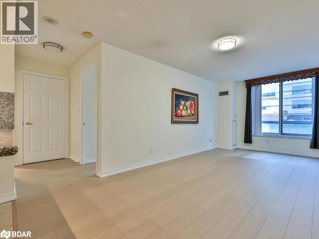 168 SIMCOE Street Unit# 318, #318
