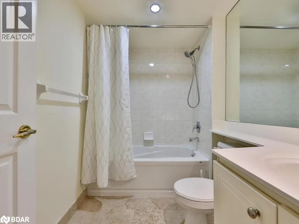 168 SIMCOE Street Unit# 318, #318