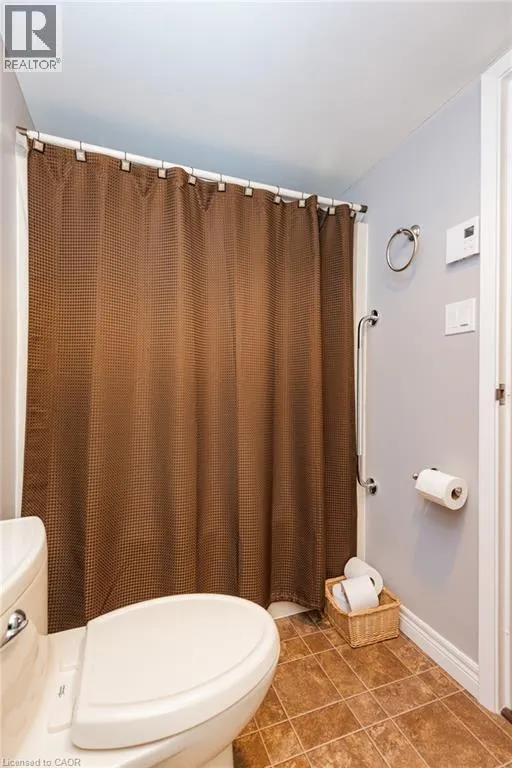 935 STOCKDALE Road Unit# 305, #305