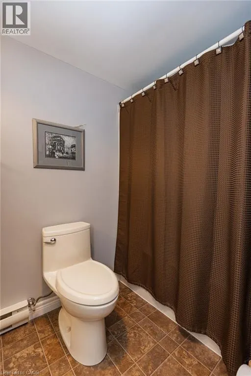 935 STOCKDALE Road Unit# 305, #305