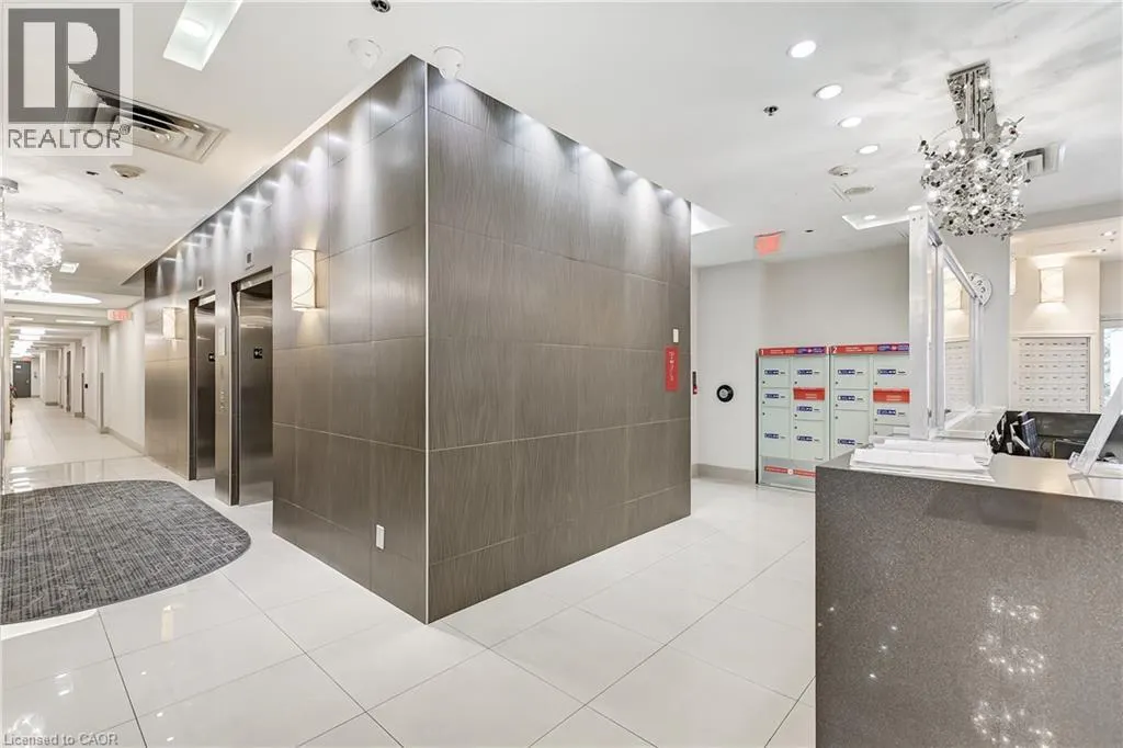 3865 LAKE SHORE Boulevard W Unit# 320, #320