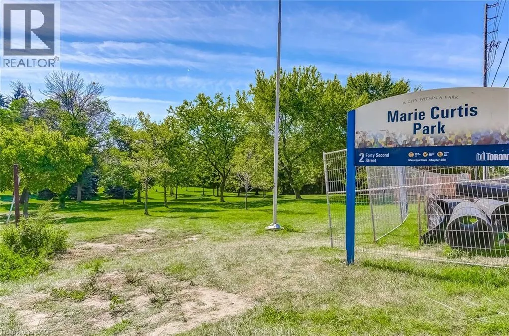 3865 LAKE SHORE Boulevard W Unit# 320, #320