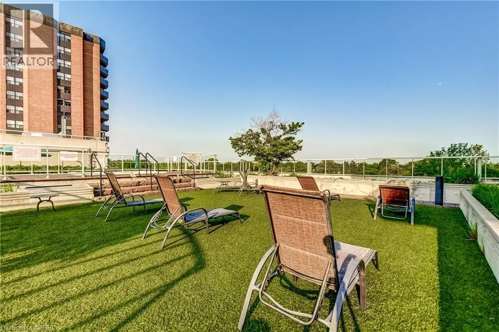3865 LAKE SHORE Boulevard W Unit# 320, #320