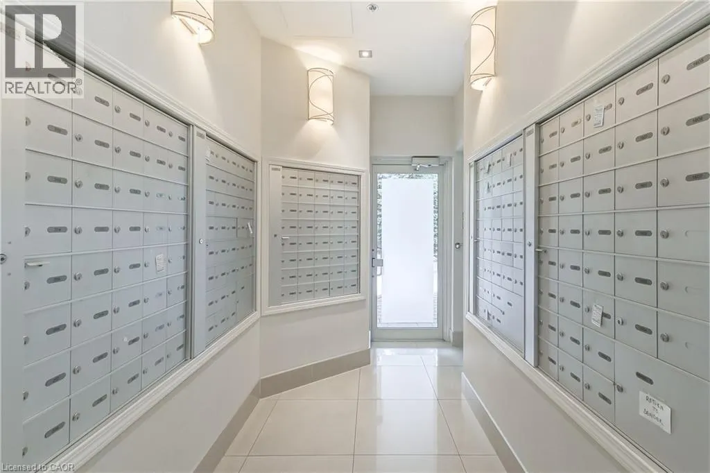 3865 LAKE SHORE Boulevard W Unit# 320, #320