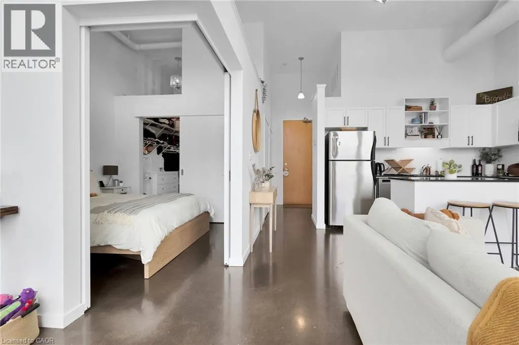 404 KING Street W Unit# 519, #519