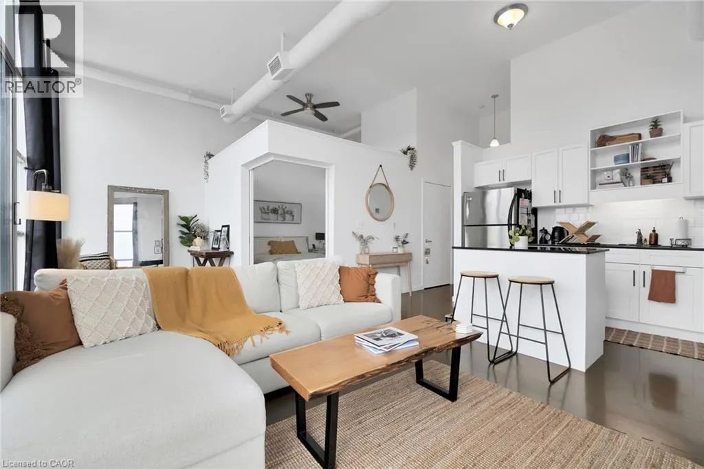 404 KING Street W Unit# 519, #519
