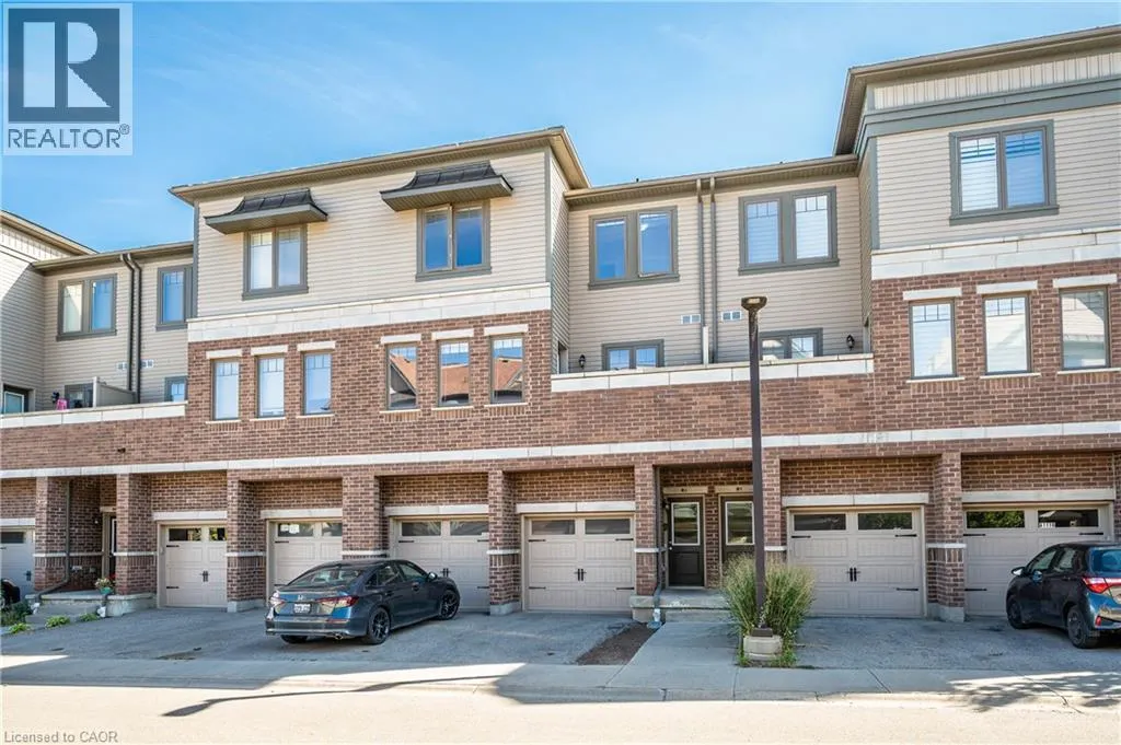 70 WILLOWRUN Drive Unit# B2, #B2