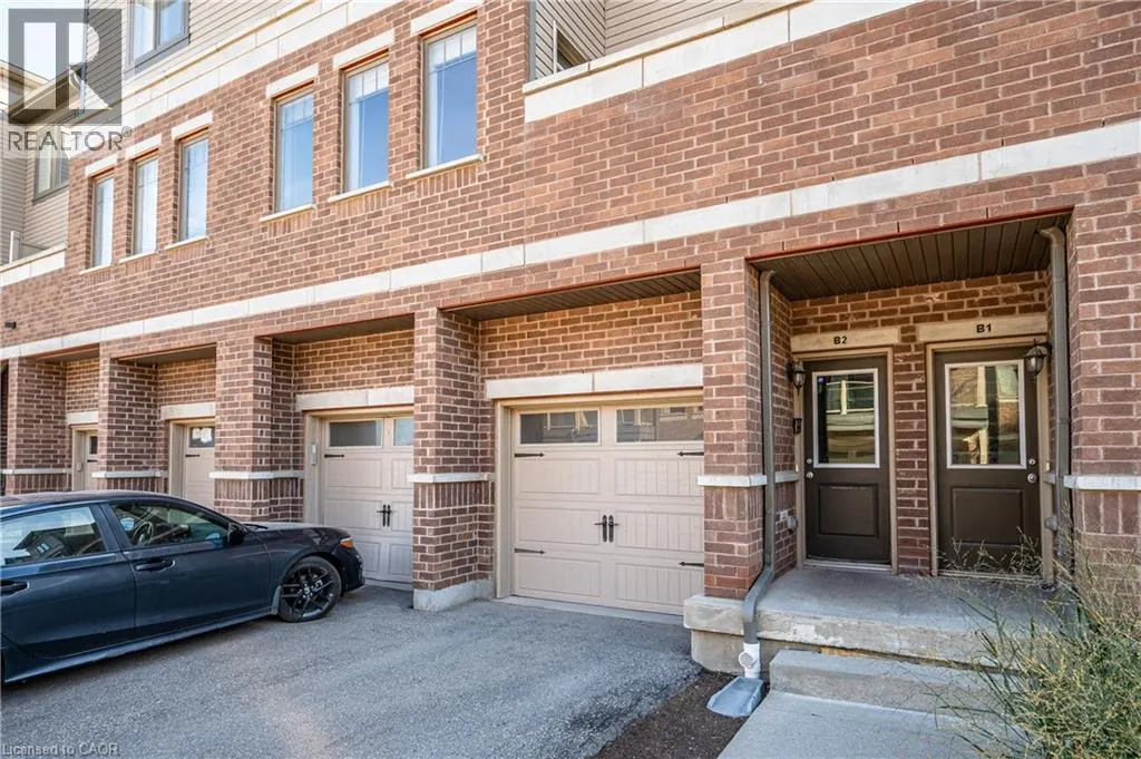 70 WILLOWRUN Drive Unit# B2, #B2