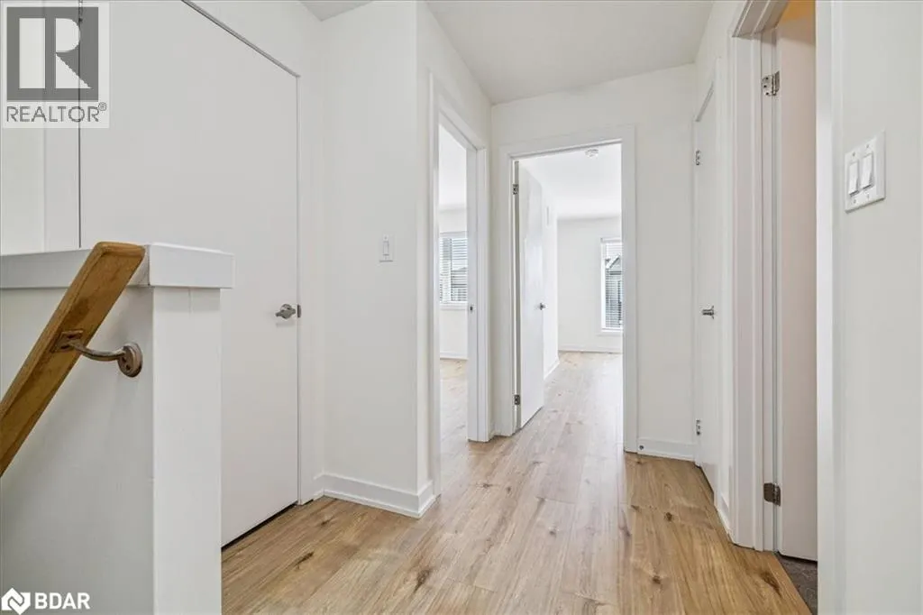 590 NORTH SERVICE Road Unit# 105, #105