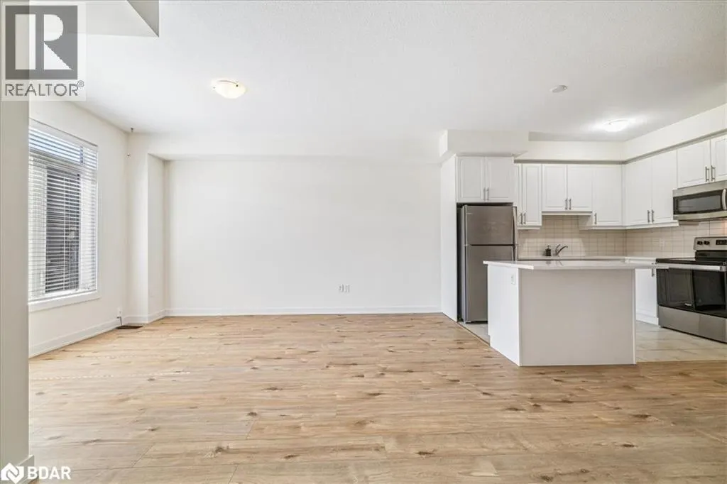 590 NORTH SERVICE Road Unit# 105, #105