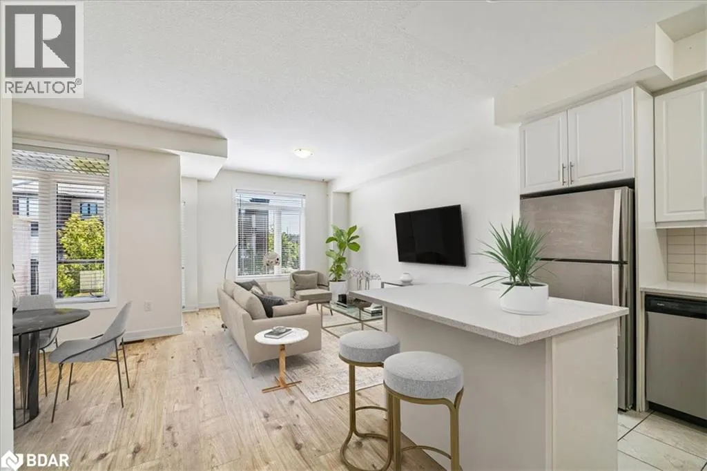 590 NORTH SERVICE Road Unit# 105, #105