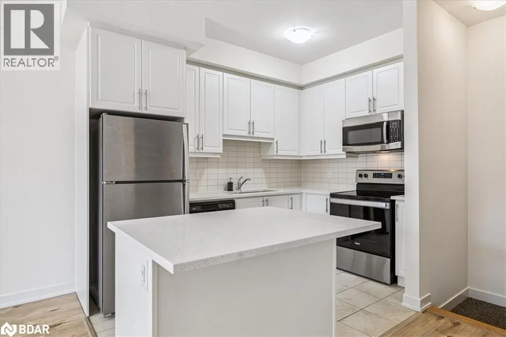 590 NORTH SERVICE Road Unit# 105, #105