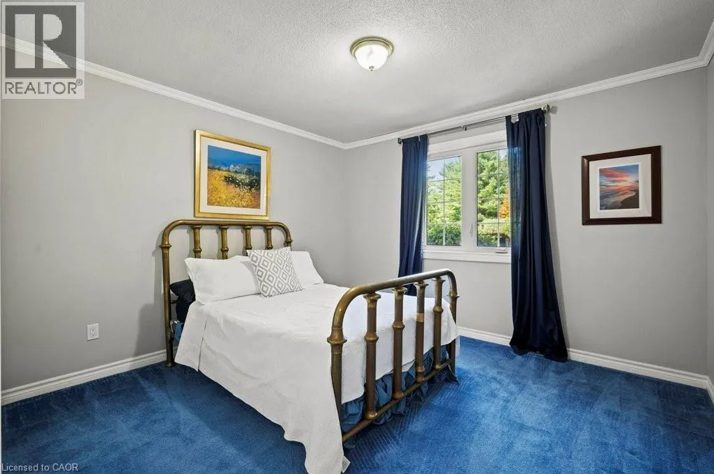 3 MEADOWBROOK Court