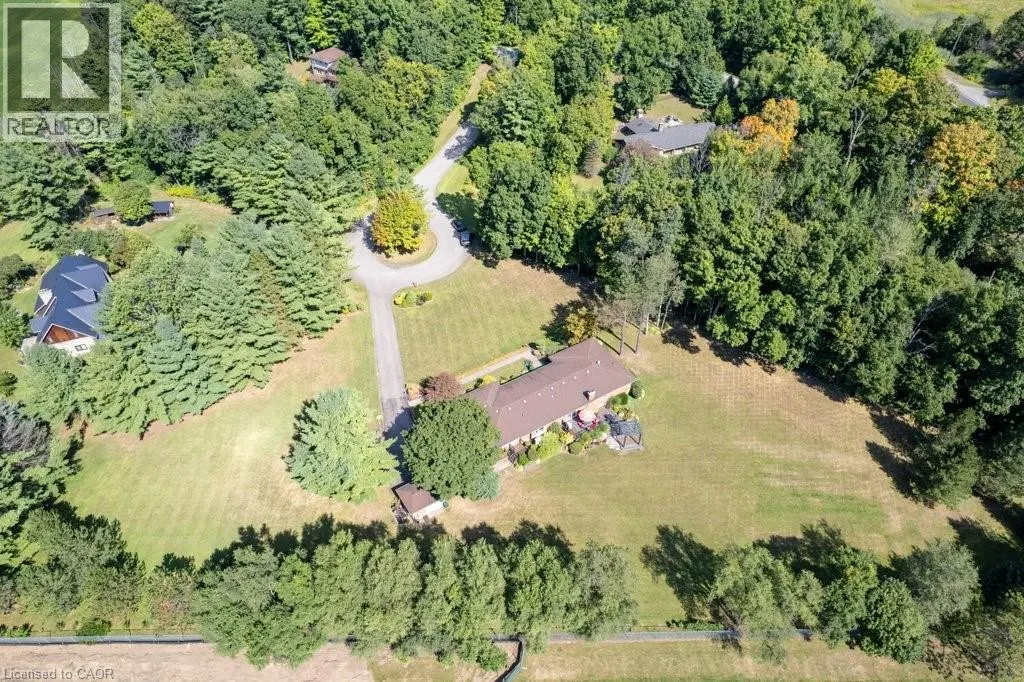 3 MEADOWBROOK Court
