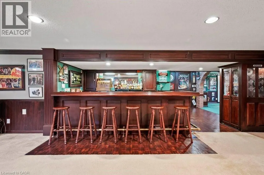 3 MEADOWBROOK Court