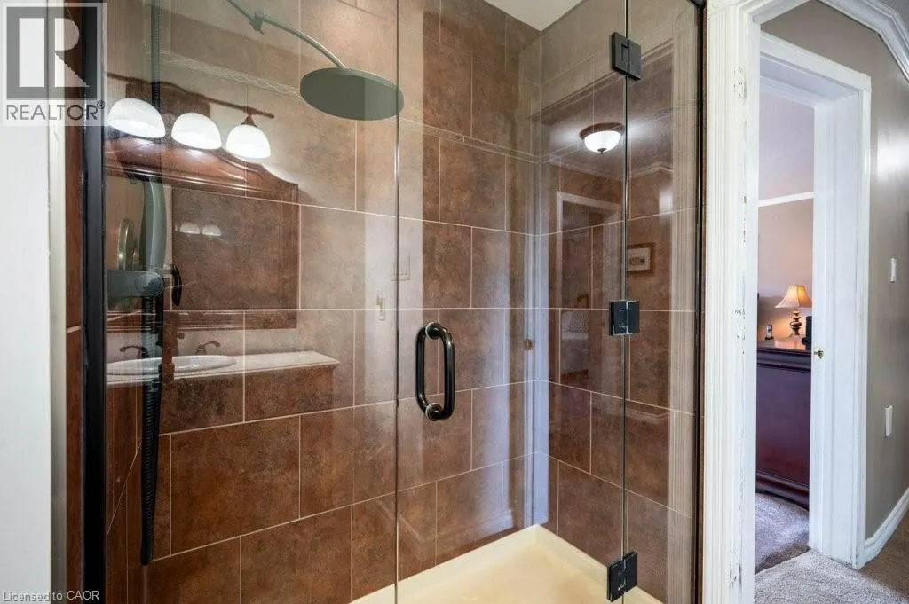 3 MEADOWBROOK Court