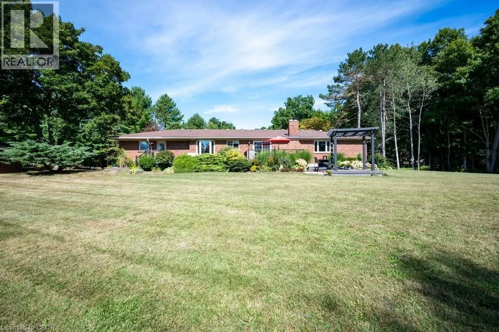 3 MEADOWBROOK Court