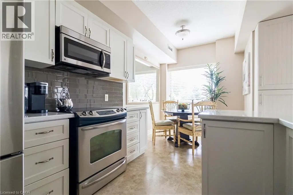 3497 UPPER MIDDLE Road Unit# 305, #305