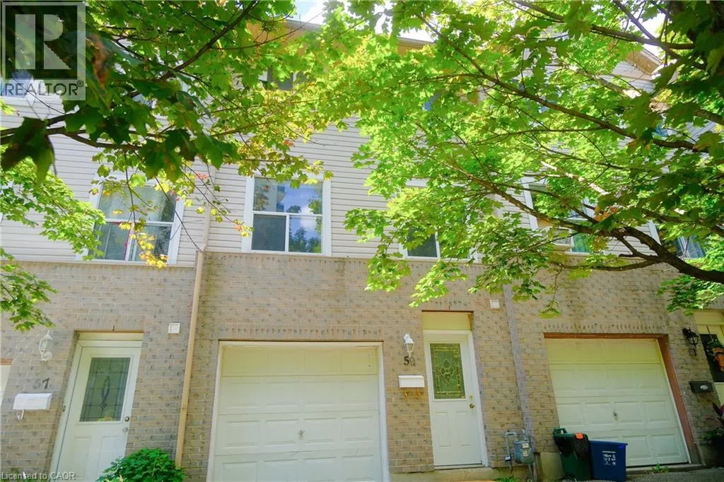 59 MOOREGATE Crescent