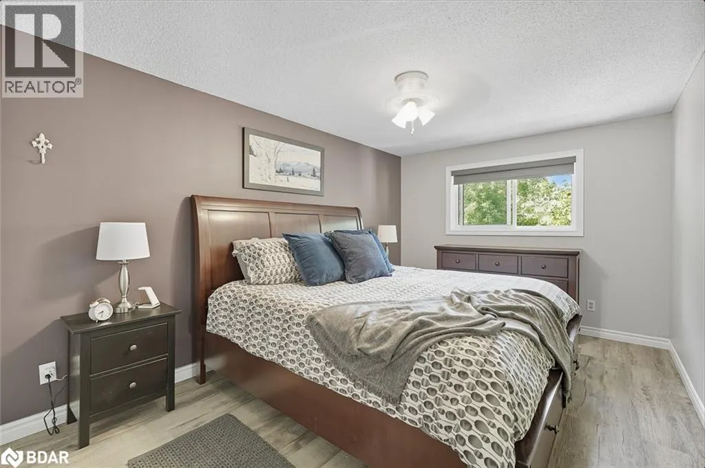 286 TAGGE Crescent