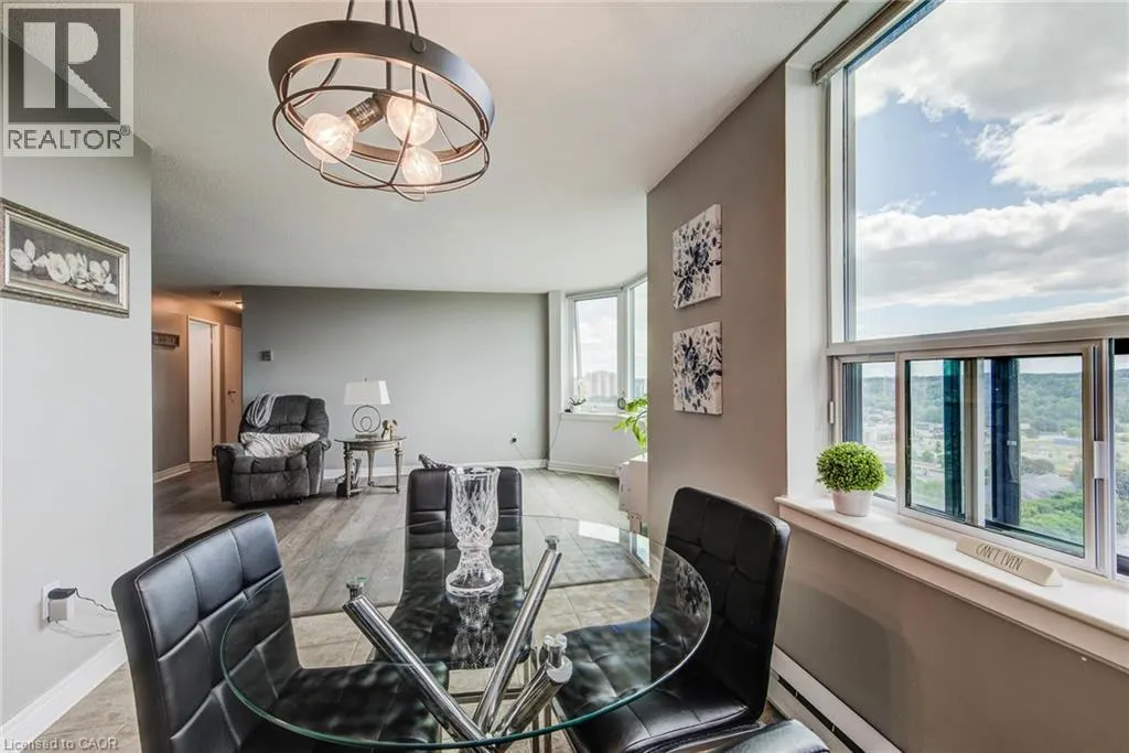 35 GREEN VALLEY Drive Unit# 1605, #1605