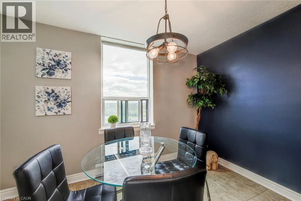 35 GREEN VALLEY Drive Unit# 1605, #1605