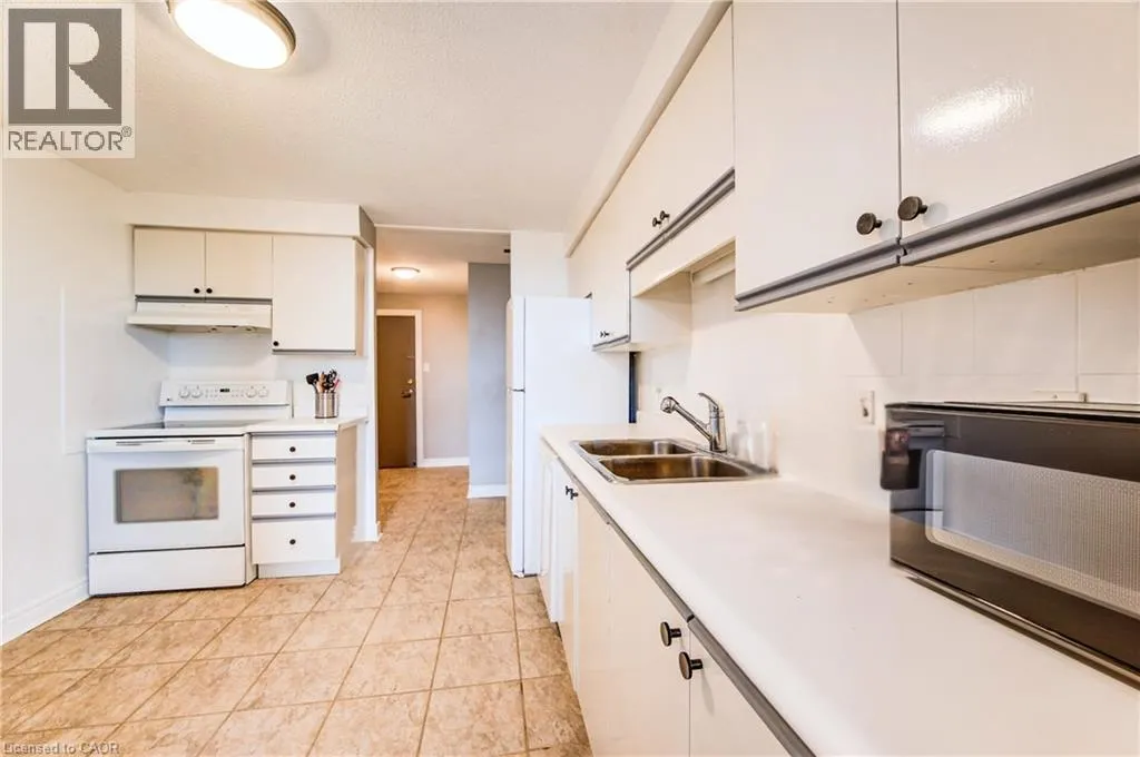 35 GREEN VALLEY Drive Unit# 1605, #1605