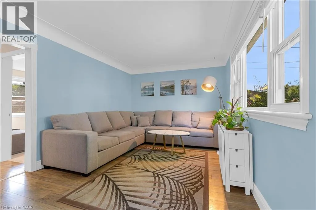 287 EAST 33RD Street