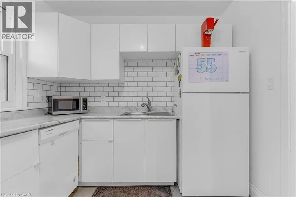 287 EAST 33RD Street