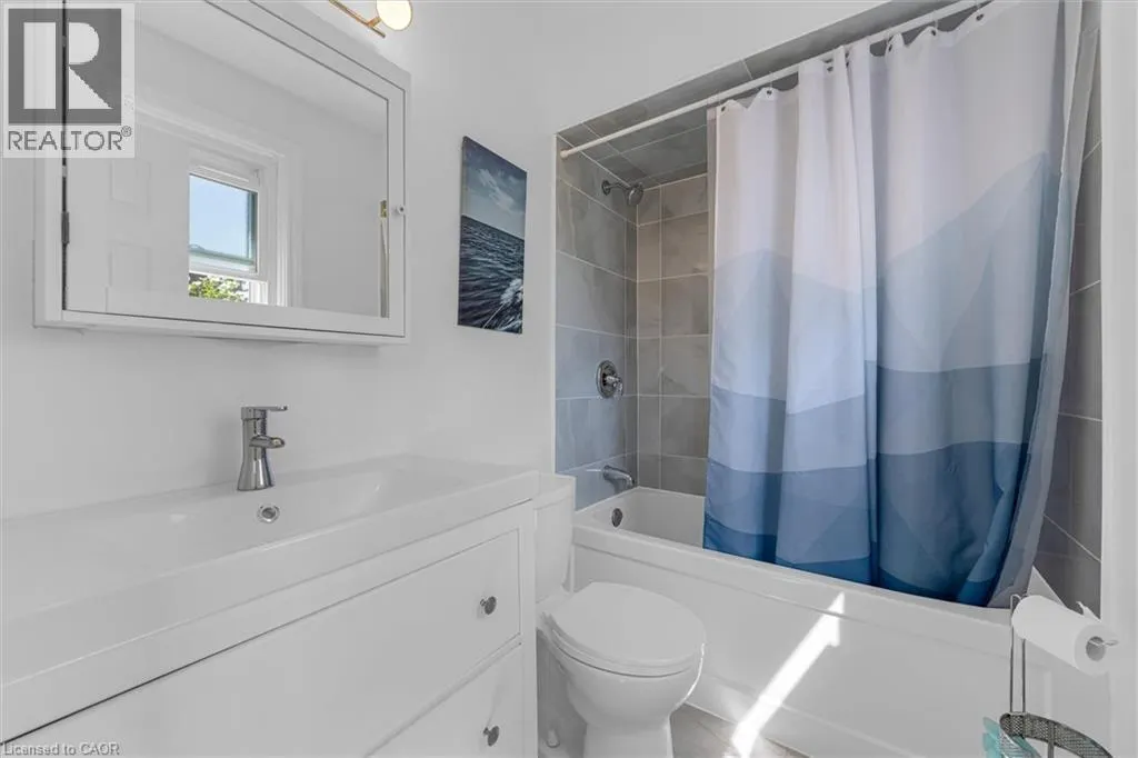287 EAST 33RD Street