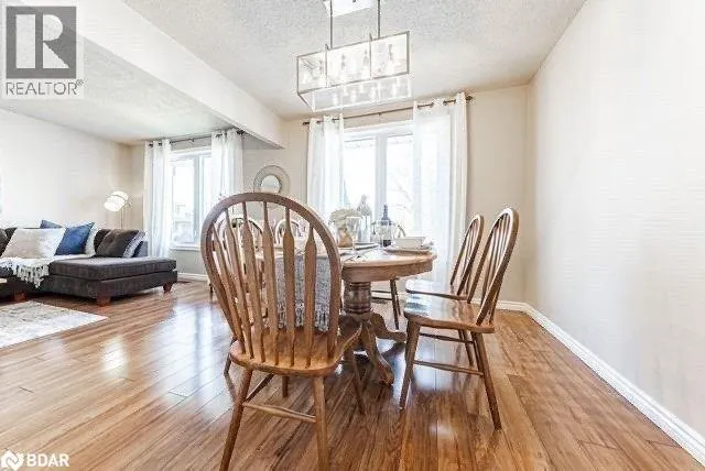 26 GREENING Avenue